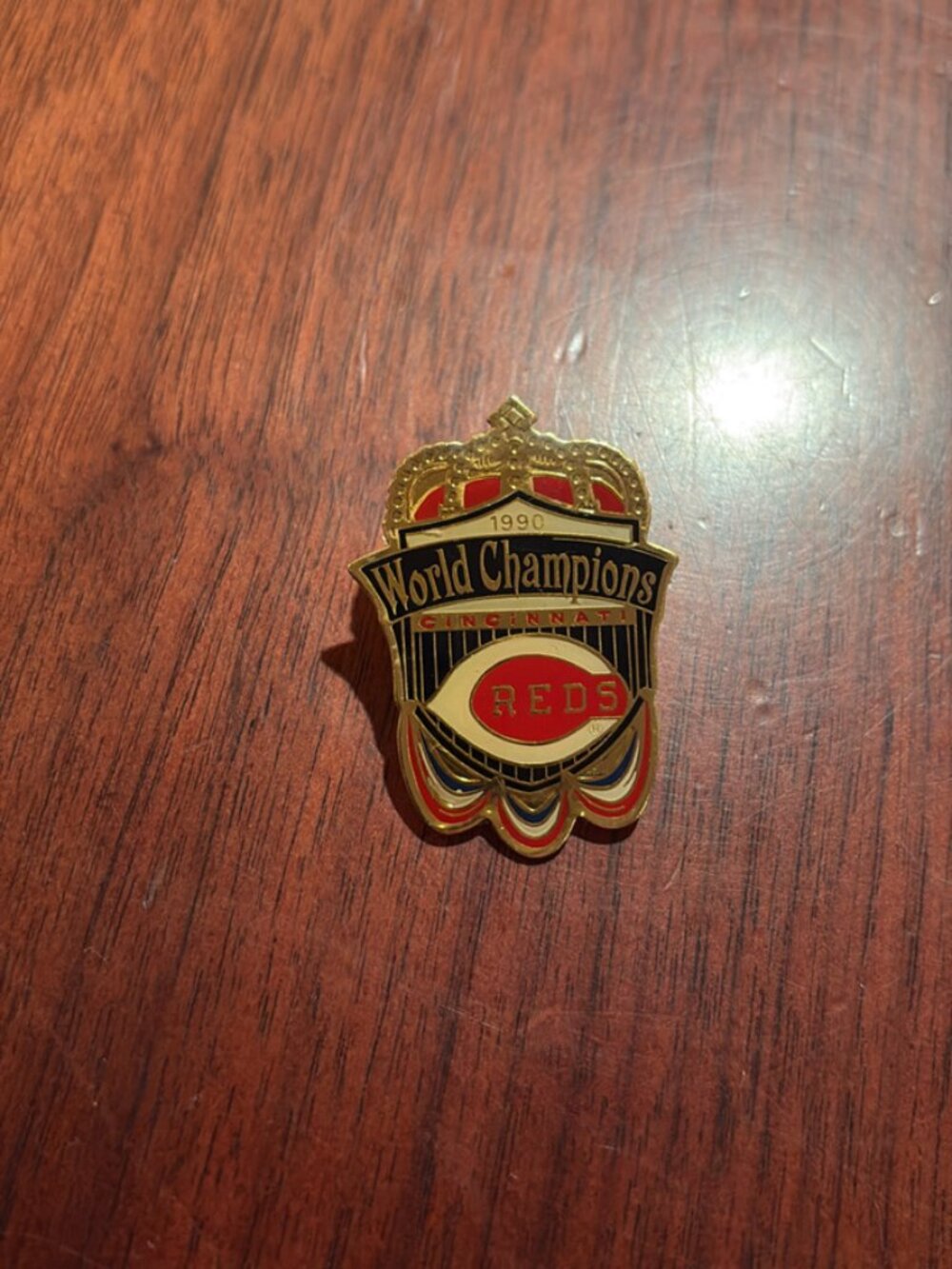 Cincinnati Reds 1990 World Champions Lapel Pin
